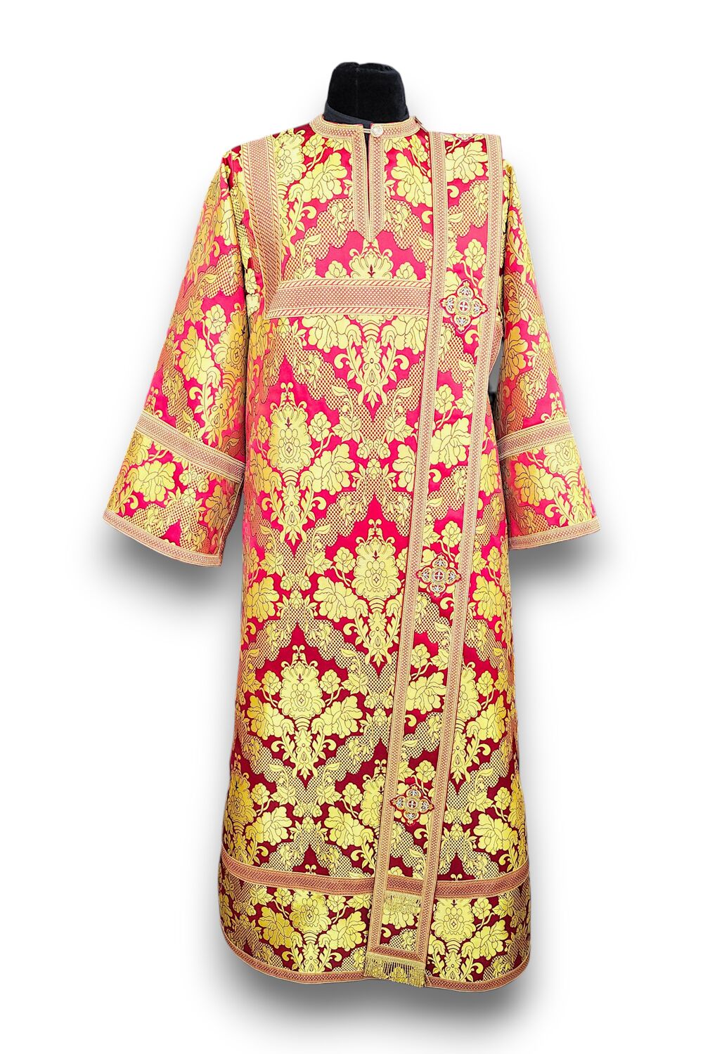 Easter deacon's vestments with a single orarion